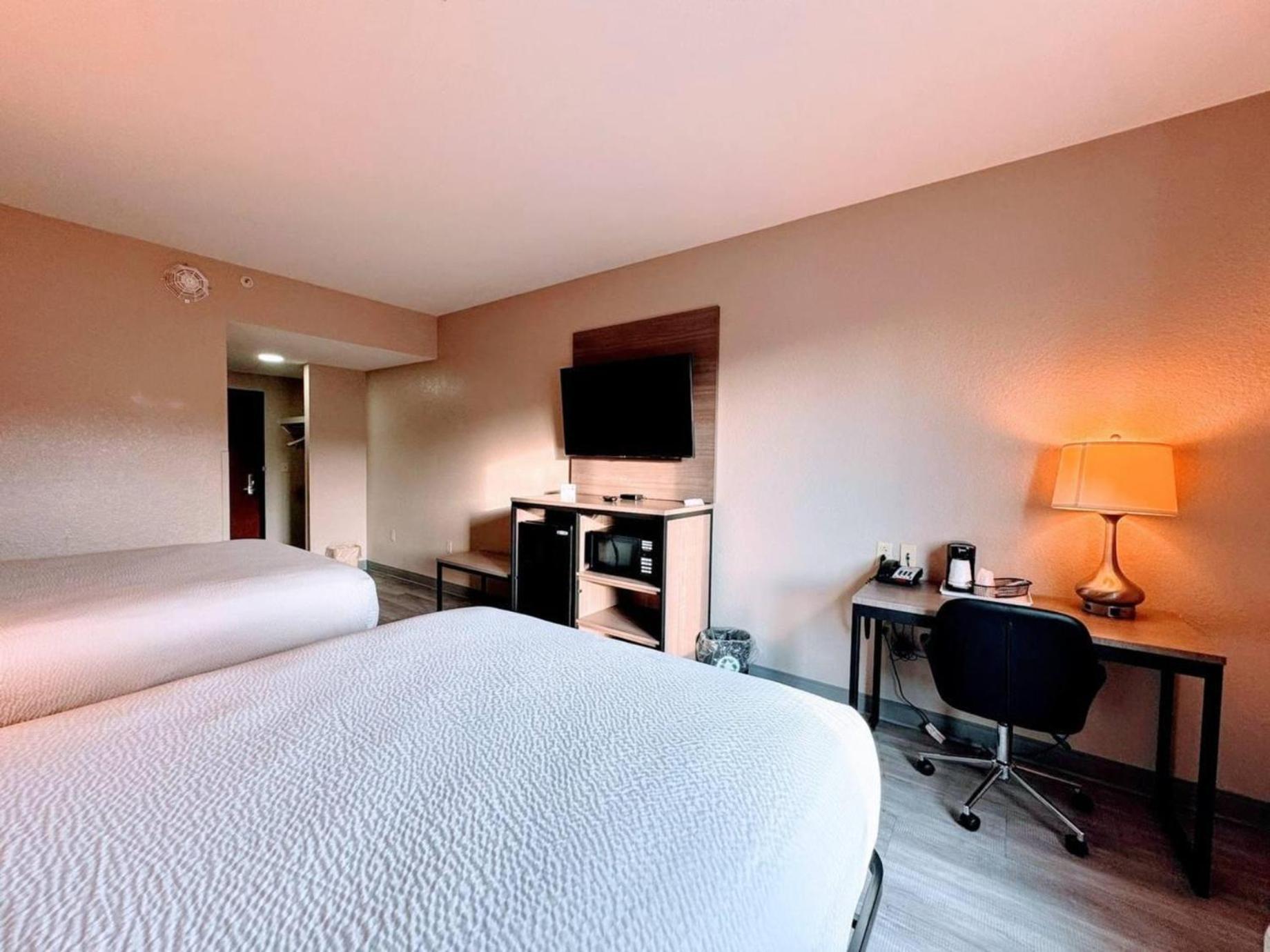 ซูเปอร์ 8 บาย วินด์แฮม เพนน์สวิลล์/วิลมิงตัน Motel Pennsville ภายนอก รูปภาพ